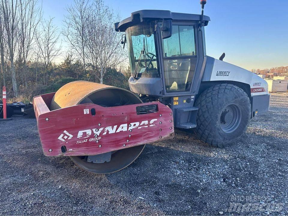 Dynapac CA 2500 D Trilrolwalsen