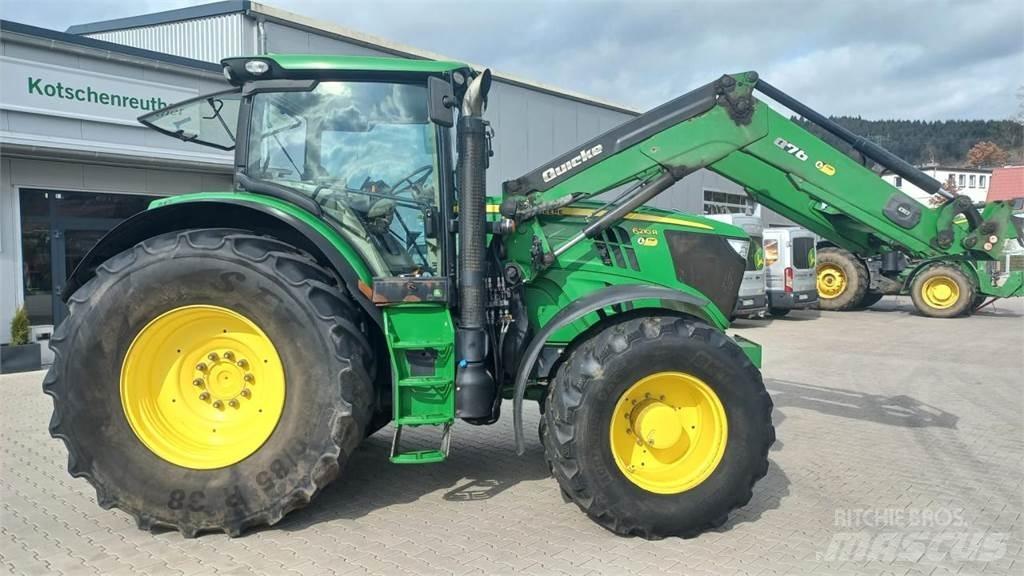John Deere 6210R Tractoren