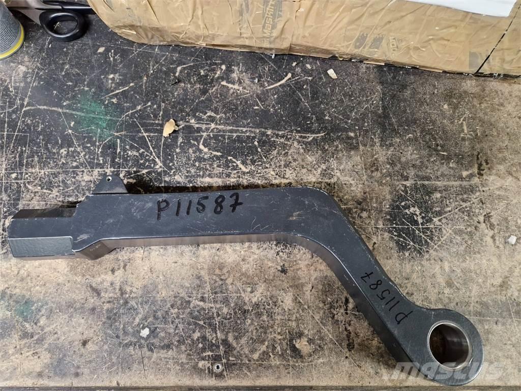 Ponsse P11587 Uitrijwagenkranen