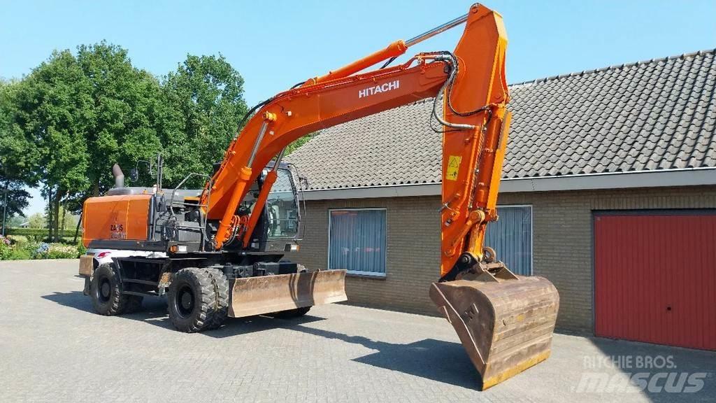 Hitachi ZX220W-5B Wielgraafmachines