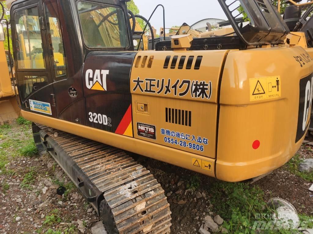 CAT 320 D2 Rupsgraafmachines