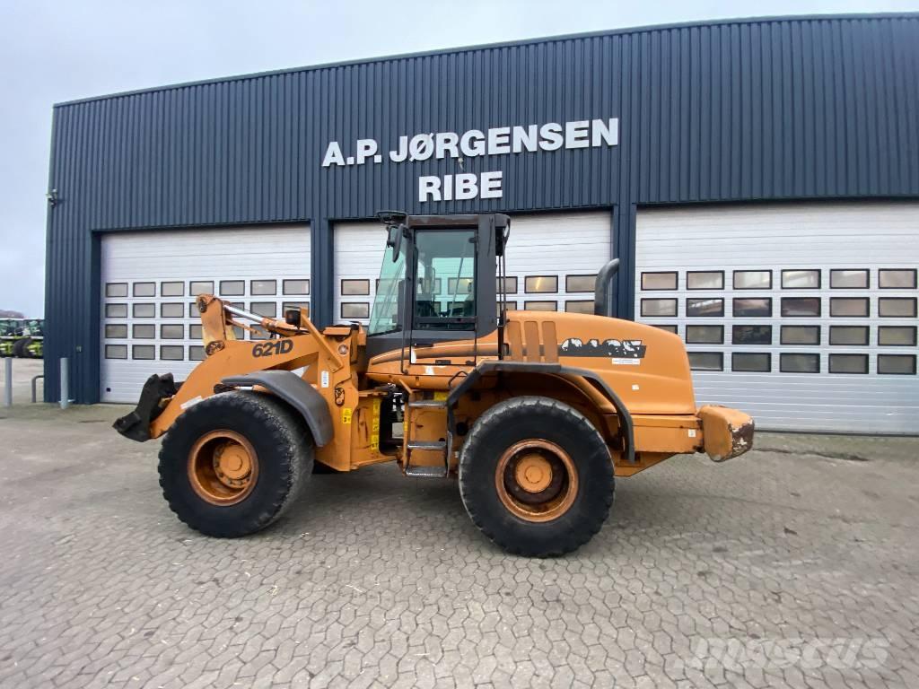 CASE 621 D Wielladers