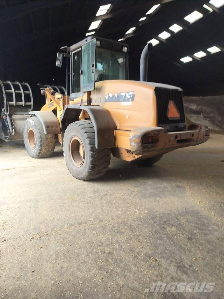 CASE 621 D Wielladers
