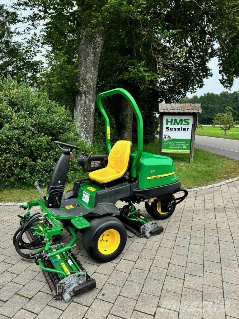 John Deere 2500 B Greensmaaier