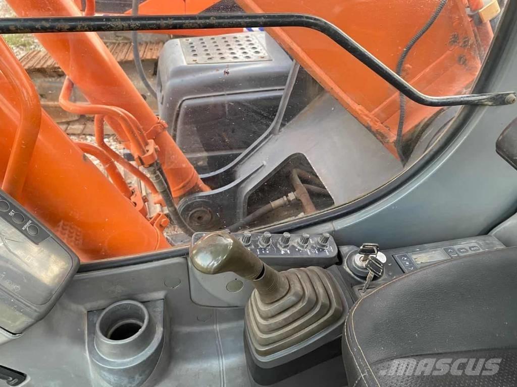 Hitachi ZX 210 Rupsgraafmachines