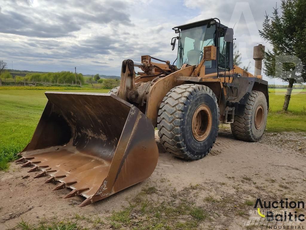 CASE 821 C Wielladers