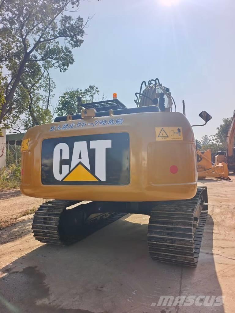 CAT 320 D2L Rupsgraafmachines