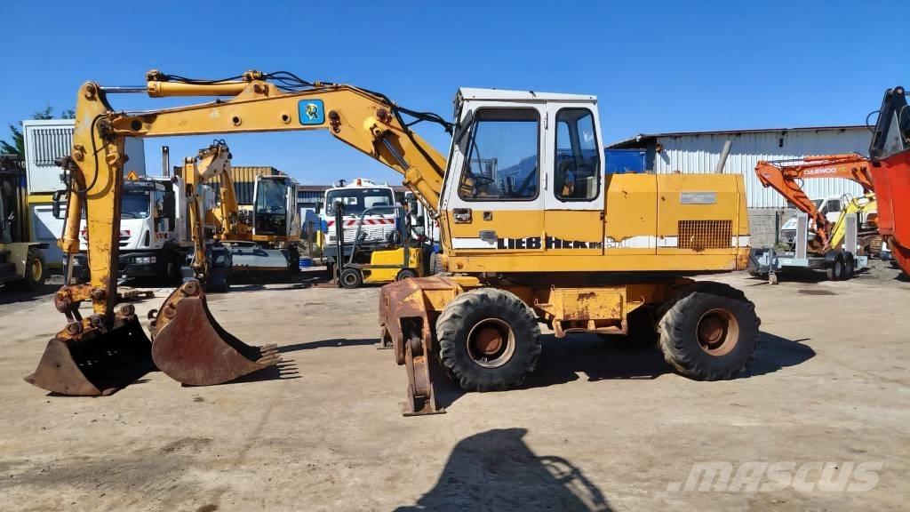 Liebherr A 902 Wielgraafmachines