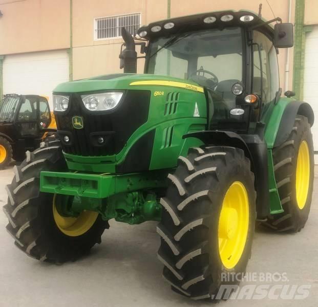 John Deere 6150 R Tractoren