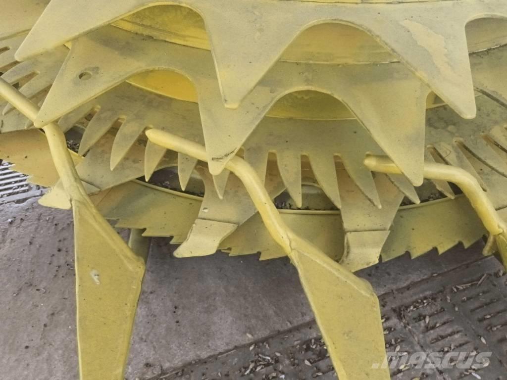 John Deere 7300 i Zelfrijdende veldhakselaars