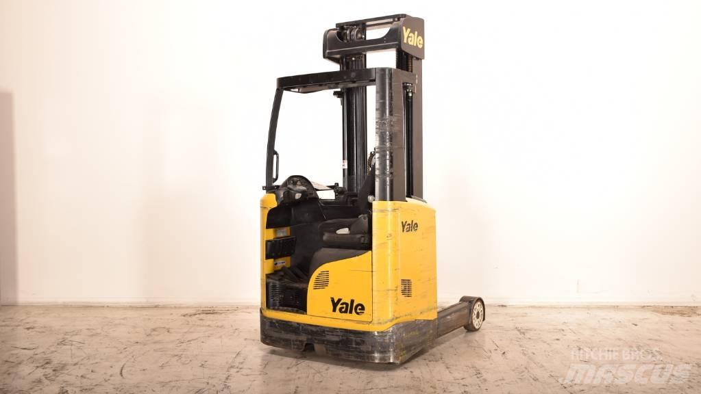 Yale MR 14 Reachtruck voor hoog niveau