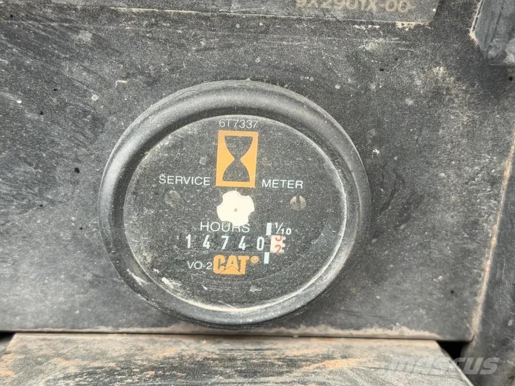 CAT IT 12 B Wielladers