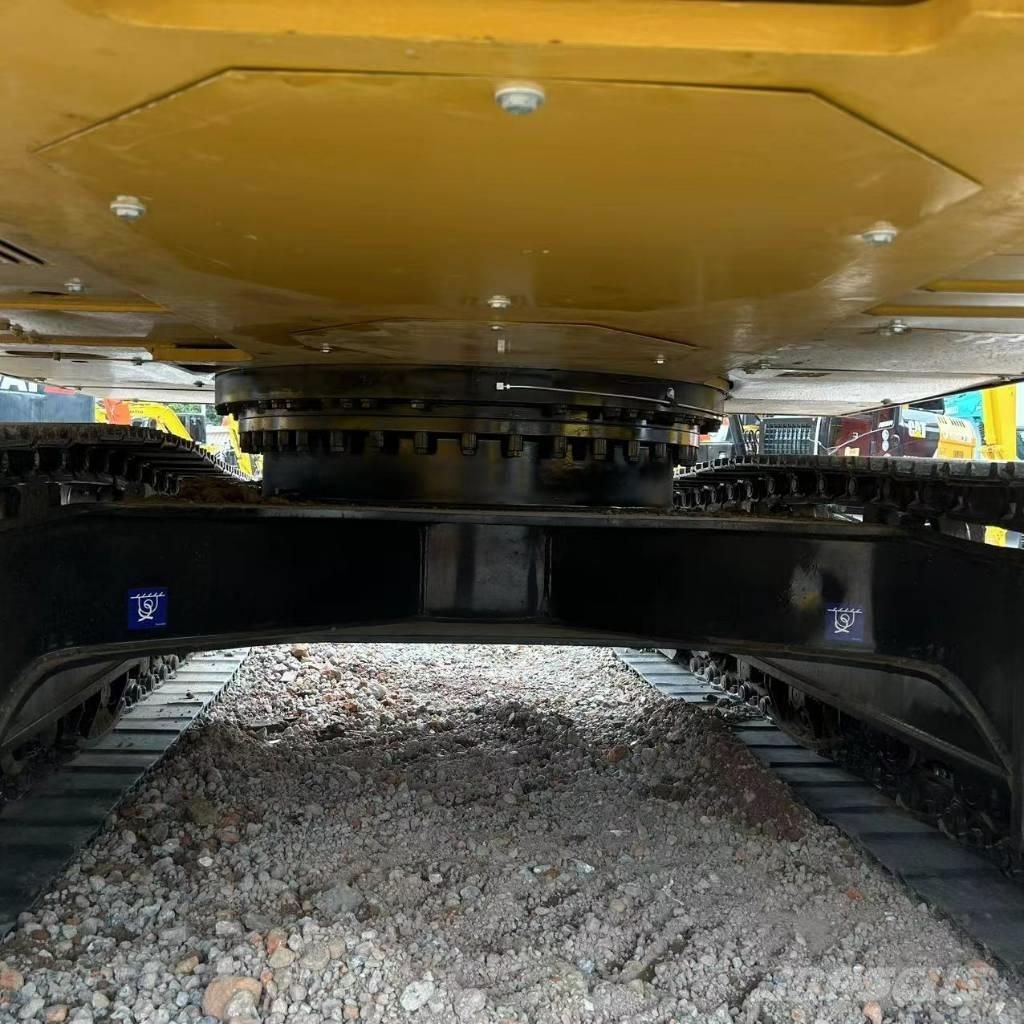 CAT 320 D L Rupsgraafmachines