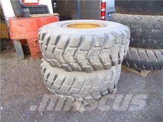  VKT 20,5x25 Banden, wielen en velgen