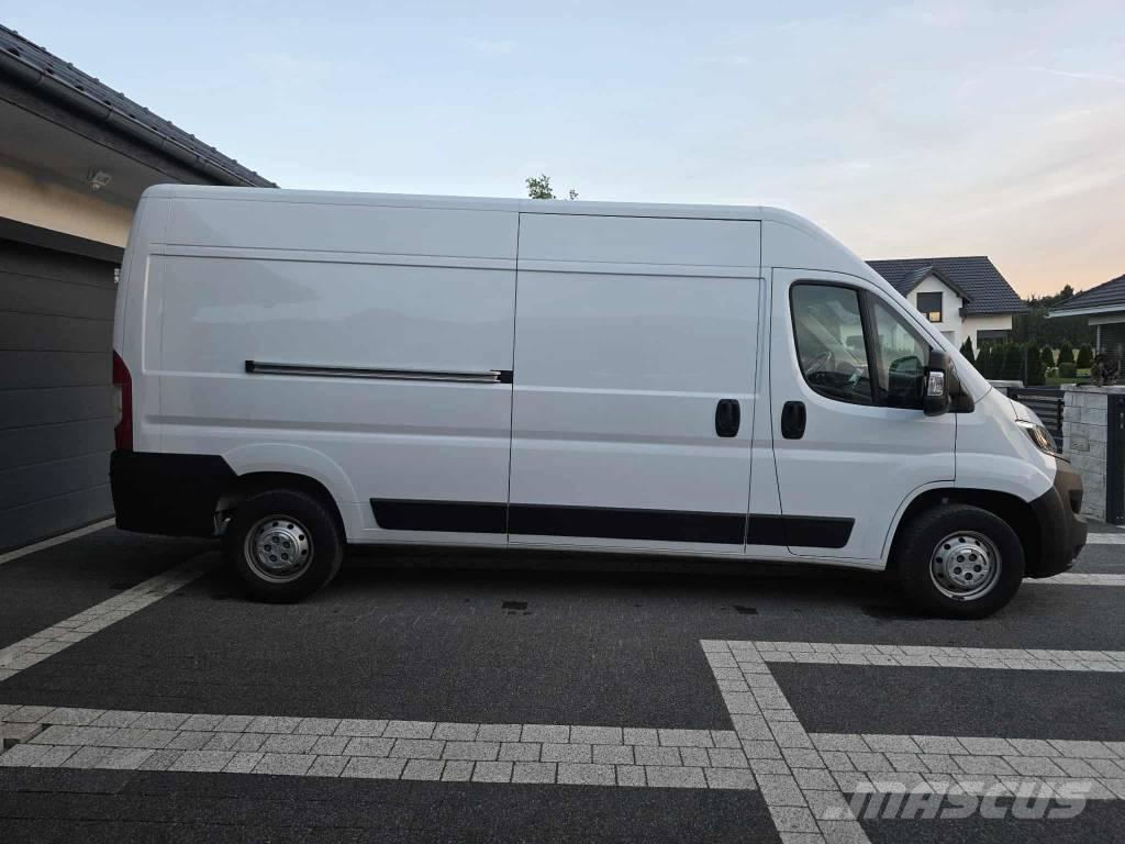 Opel Movano Gesloten bedrijfswagens