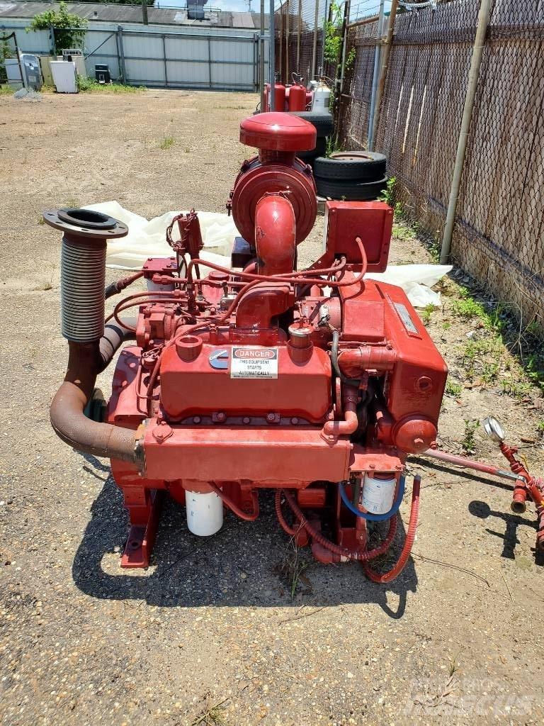 Cummins V-378- F2 Kampeerwagens en caravans