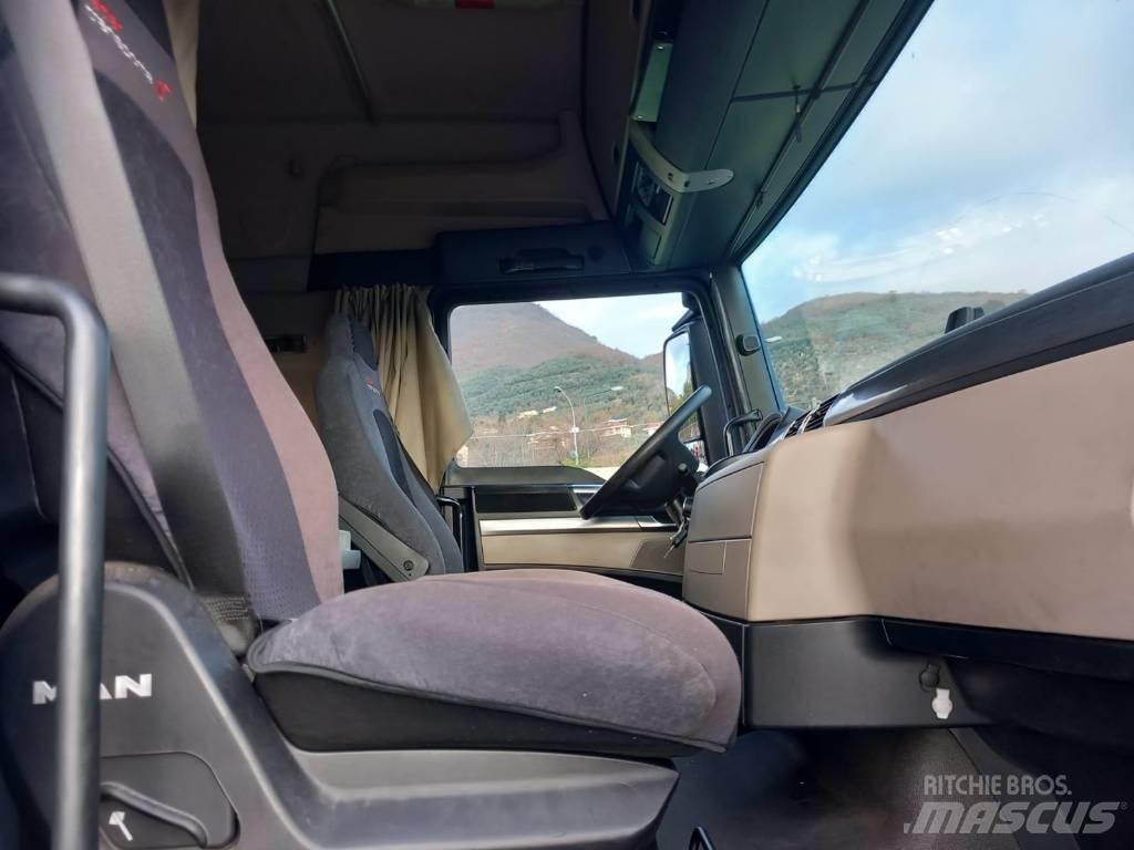 MAN TGX 26.420 Oprijwagen