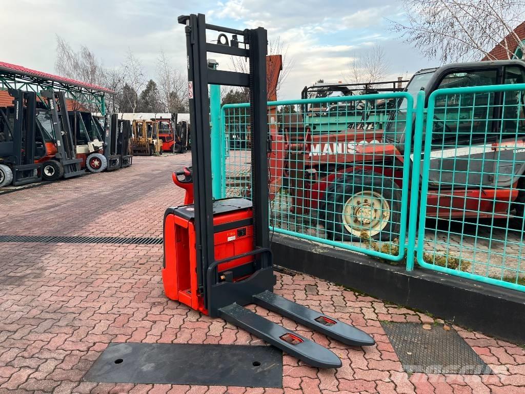 Linde L 14 V-3816 Zelfrijdende stapelaars