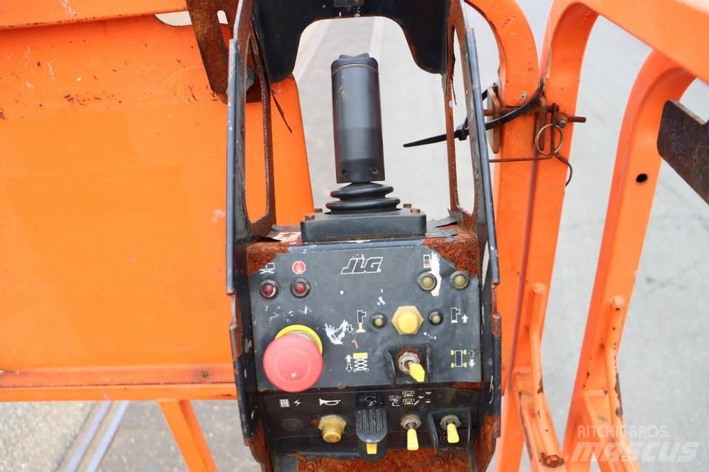 JLG 330LRT Schaarhoogwerkers