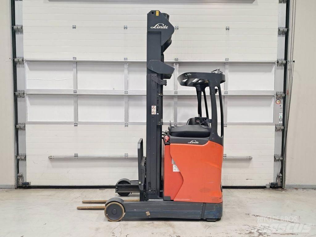 Linde R14-01 Reachtruck voor hoog niveau