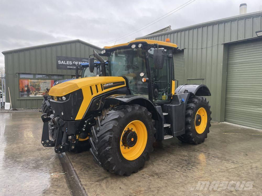 JCB 4220 Tractoren