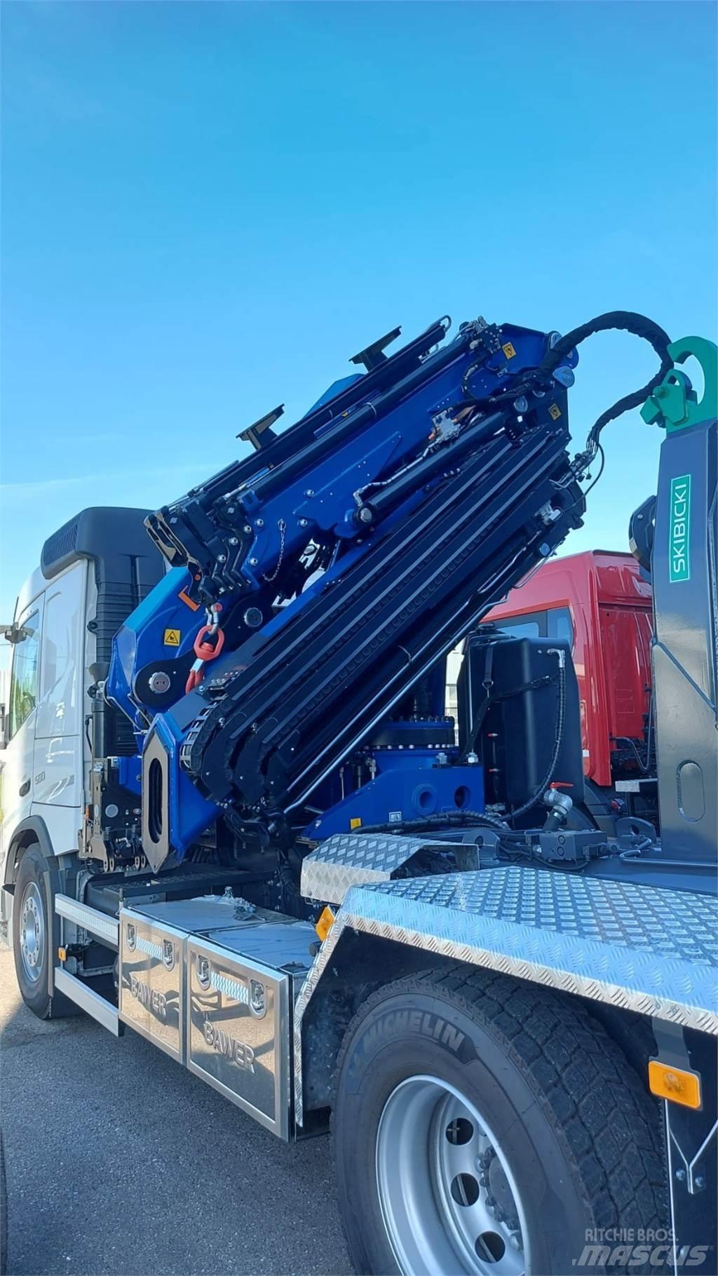 Volvo FM 500 8X4 Vlakke laadvloer met kraan