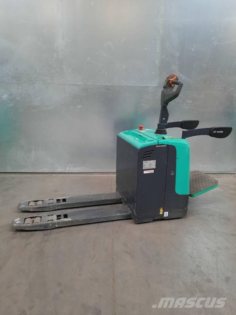Mitsubishi PBV 20 QL Pallettruck met meerij platform