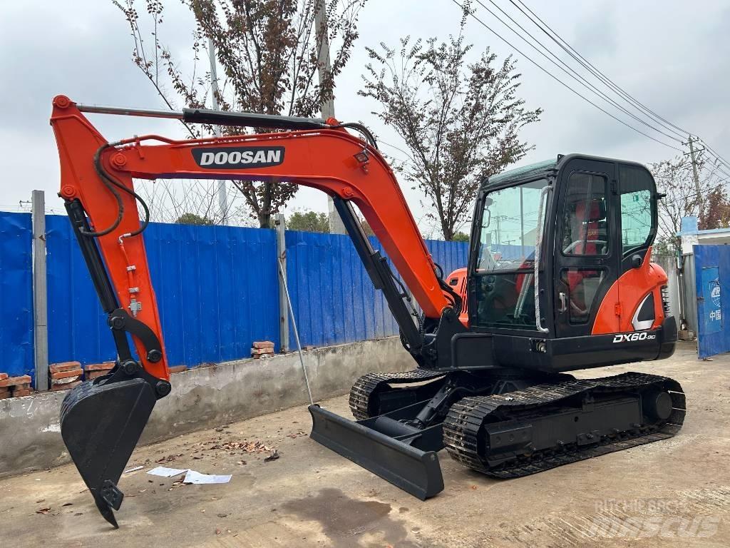 Doosan DX 60 Minigraafmachines < 7t