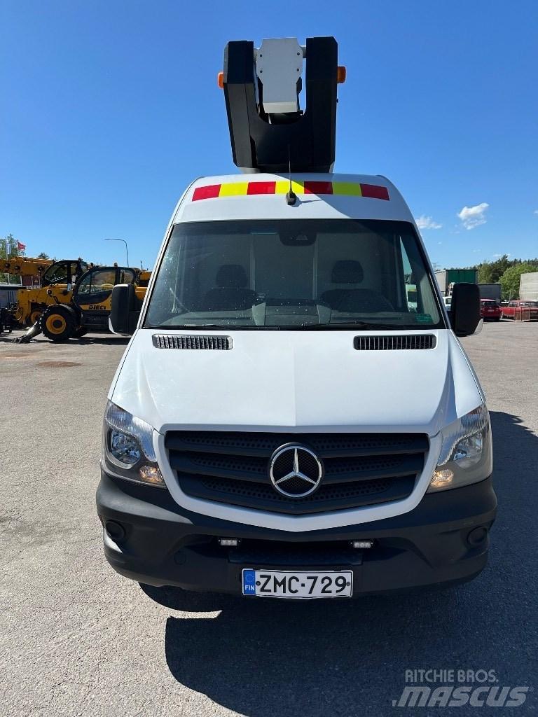 VERSALIFT VDT-170-F Auto hoogwerkers