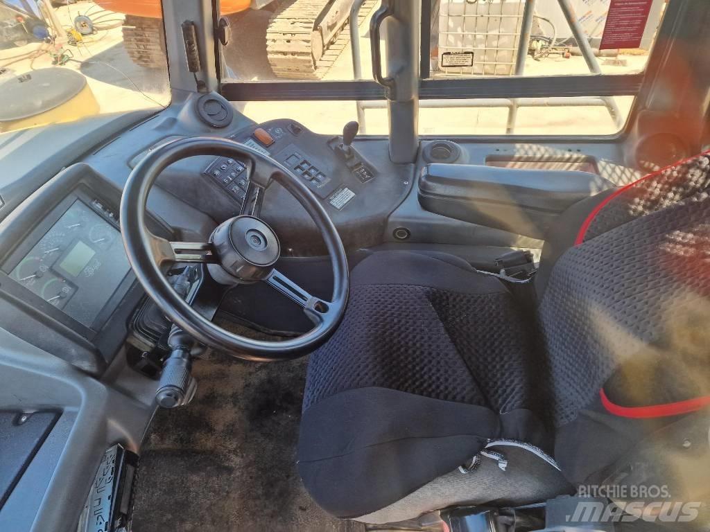 Bell B35D 6x6 Knik dumptrucks