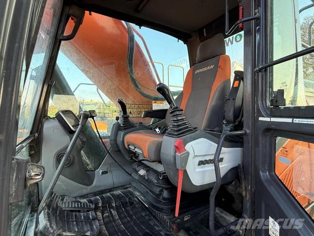 Doosan DX 340 LC Rupsgraafmachines