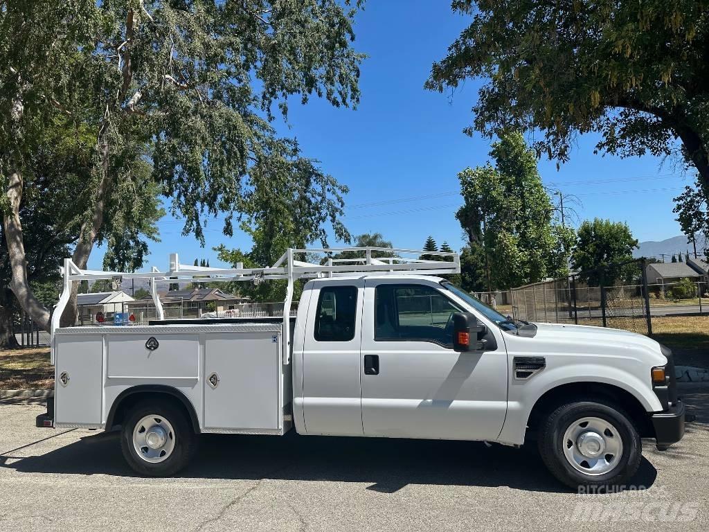 Ford F 250 SD Bestelwagens met open laadbak