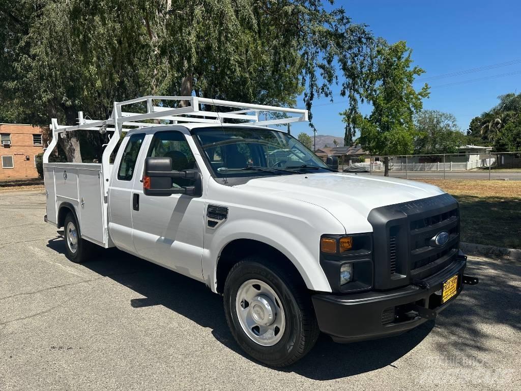 Ford F 250 SD Bestelwagens met open laadbak