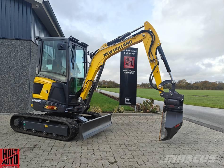 New Holland E 25 D Minigraafmachines < 7t