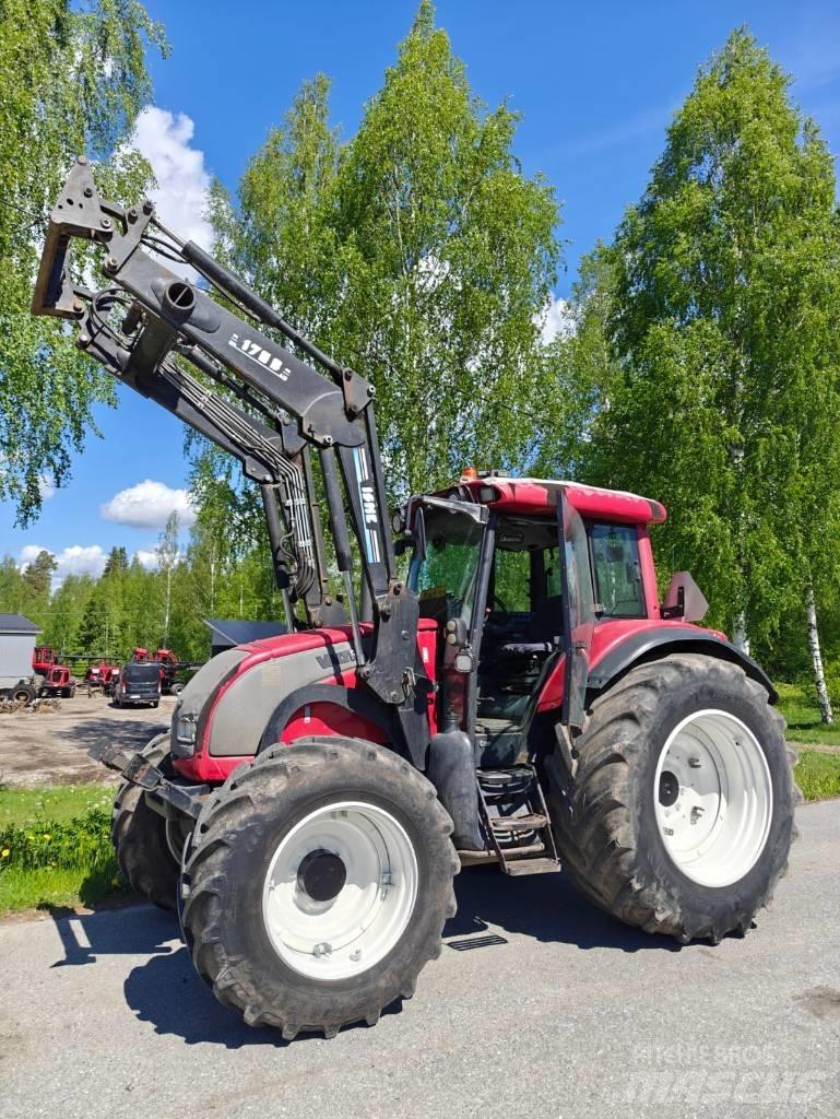 Valtra C 150 Tractoren