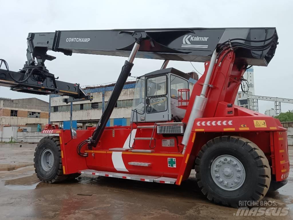Kalmar DRF 450 Reachstackers