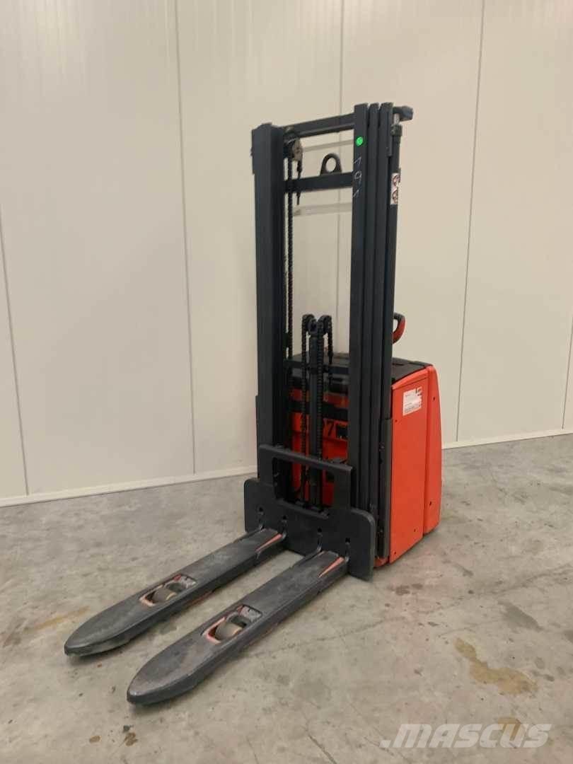 Linde L14I Meeloop stapelaar