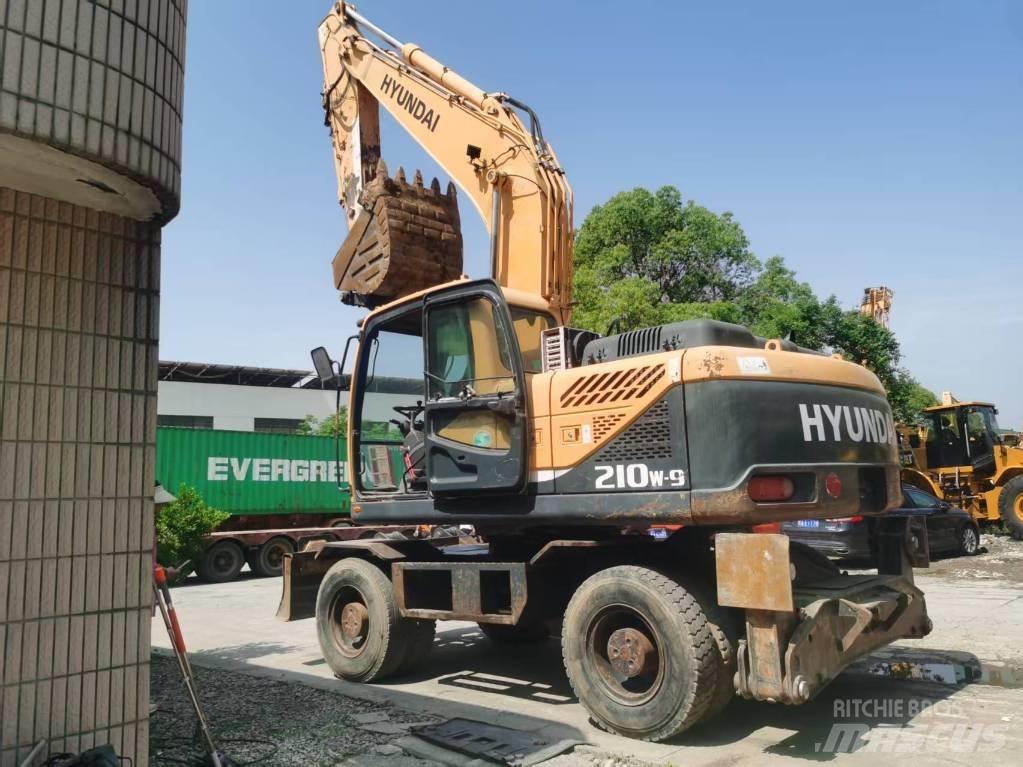 Hyundai R210w-9 Midigraafmachines 7t - 12t