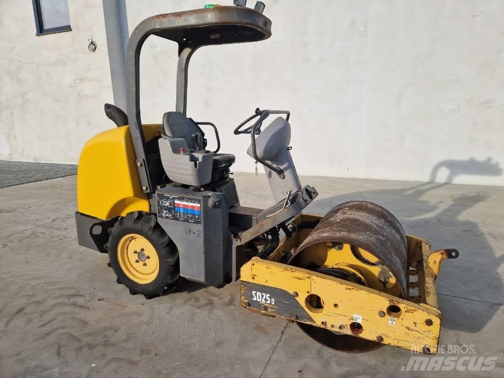 Volvo SD 25 D  R329 Trilrolwalsen