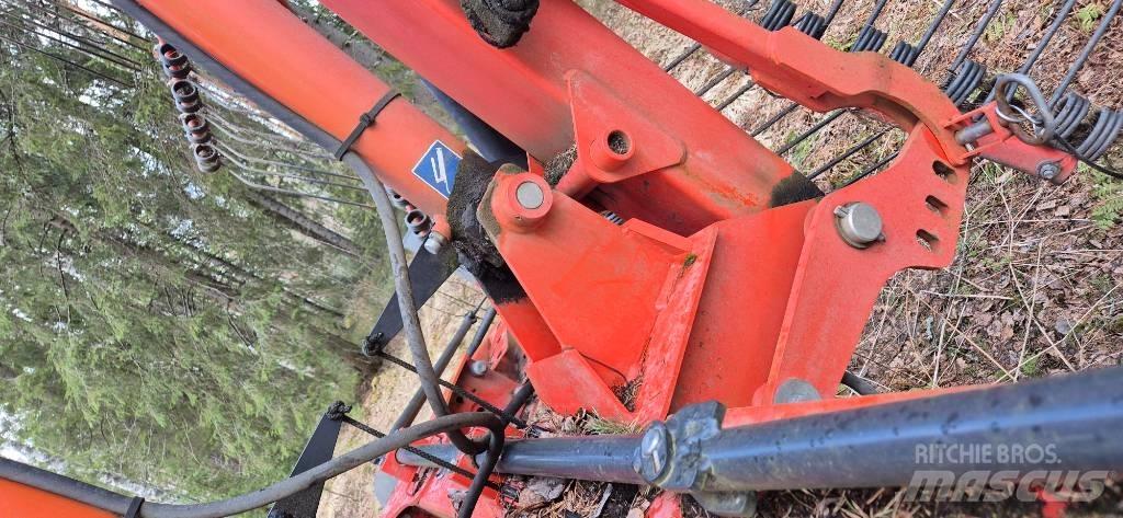 Kuhn GA 8121 Zwadharken