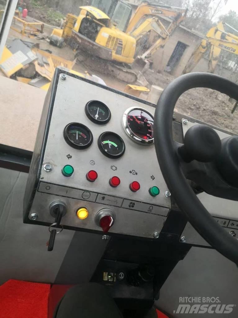 Dynapac CA 301 D Trilrolwalsen