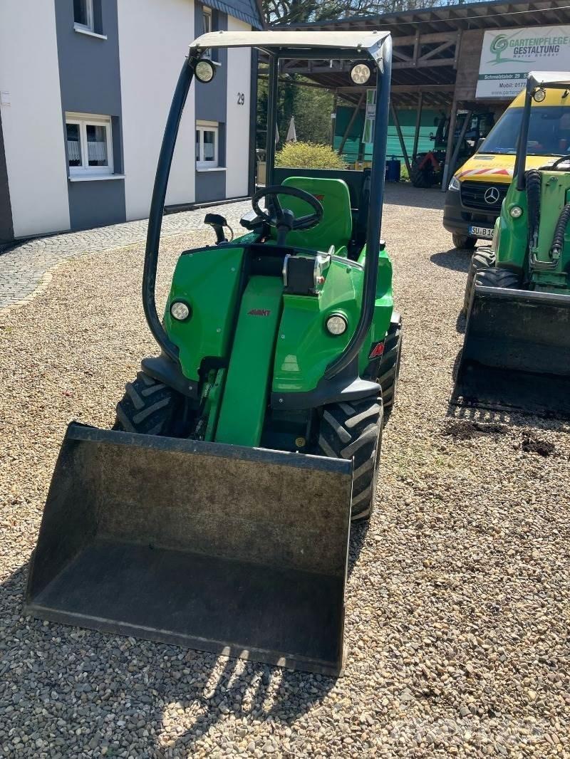 Avant 225 Miniladers
