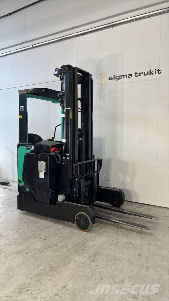 Mitsubishi RB 14 Reachtruck voor hoog niveau