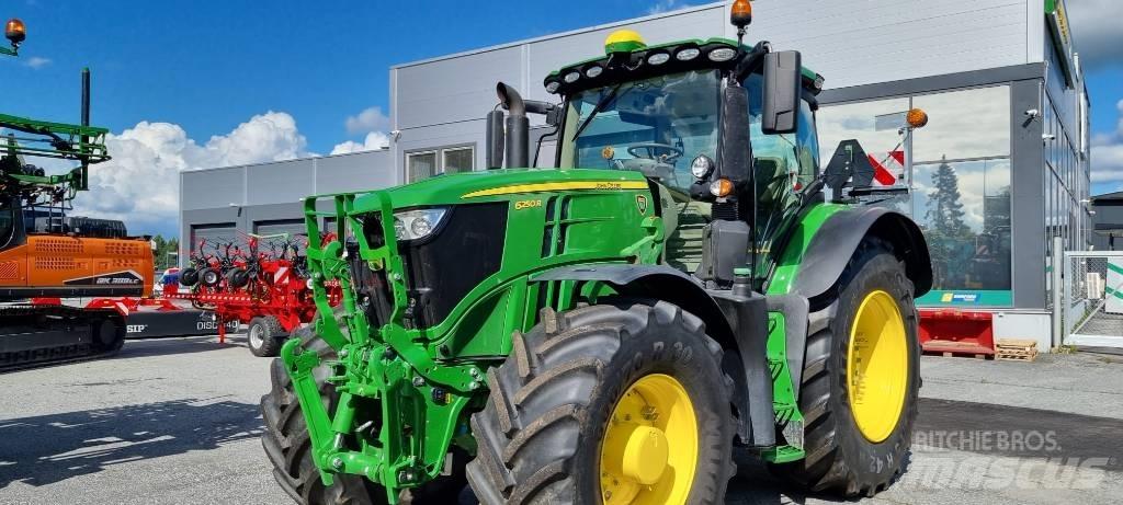 John Deere 6250 R Tractoren