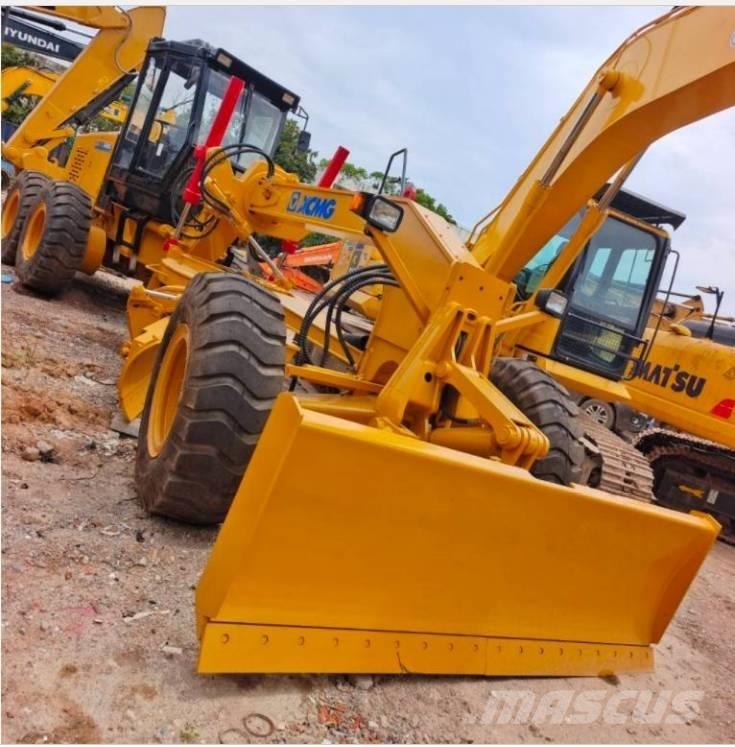 XCMG GR 215 Graders