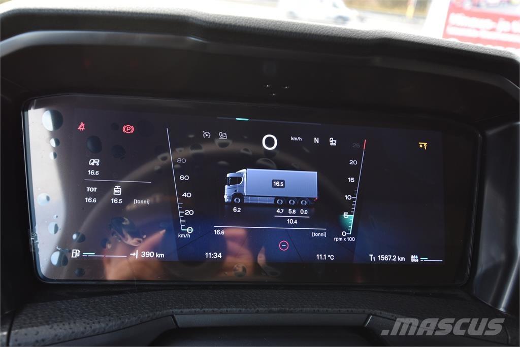 Scania R590 8X4 Vrachtwagen met containersysteem