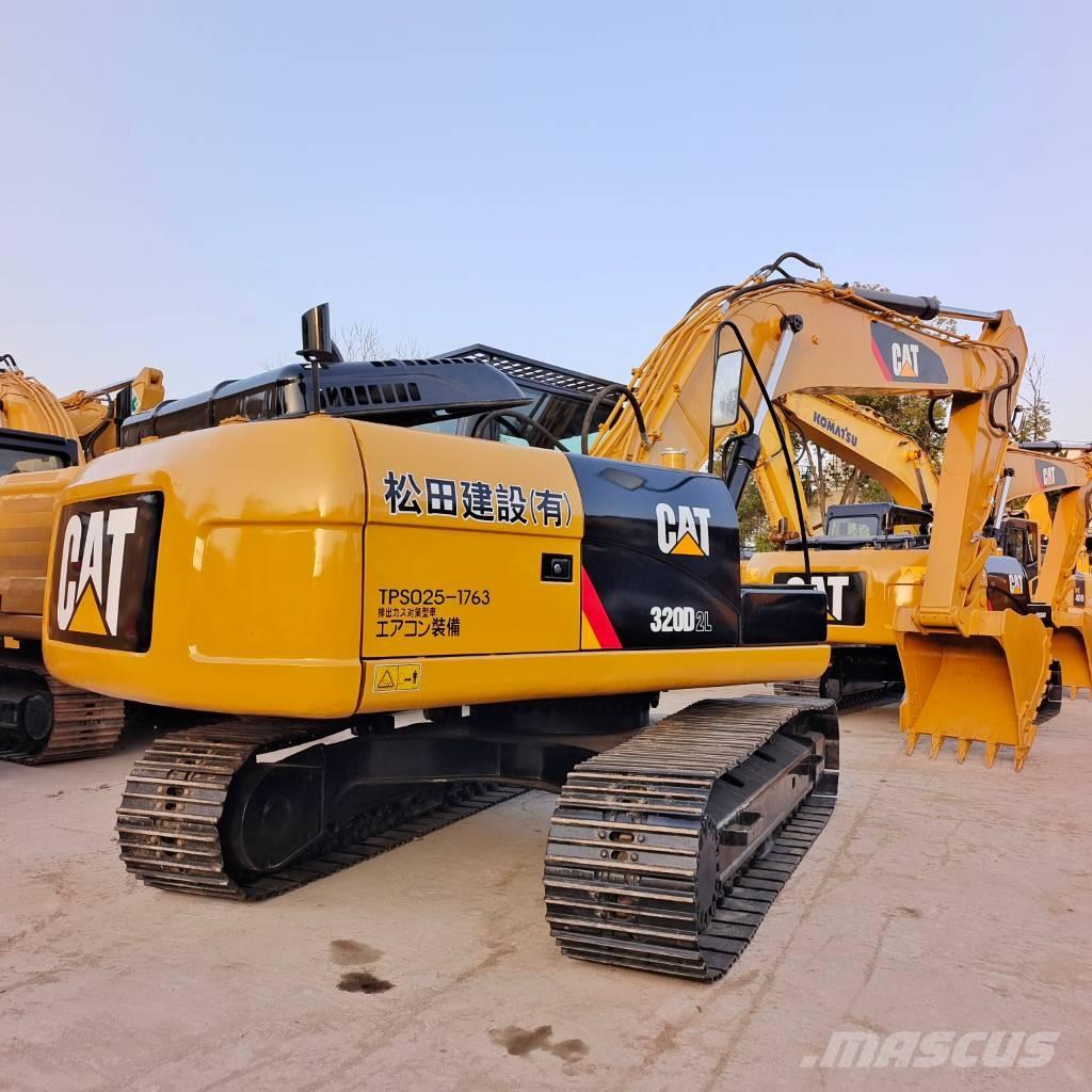 CAT 320 D2 Rupsgraafmachines