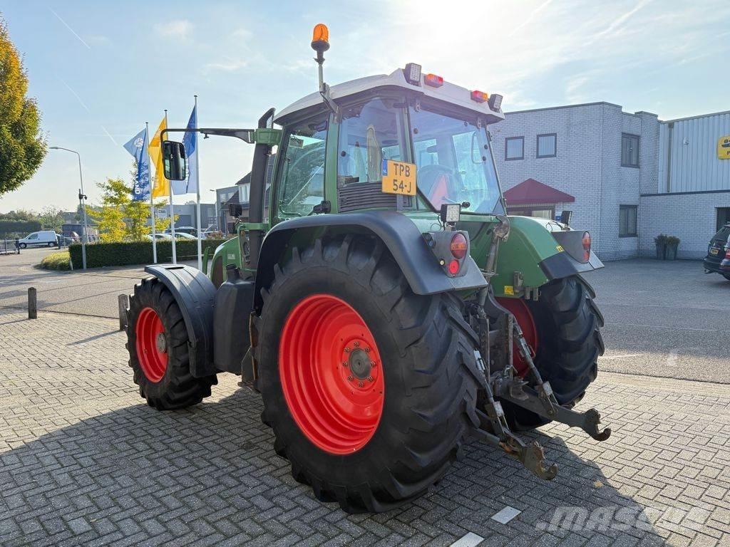 Fendt 712 Vario Tractoren