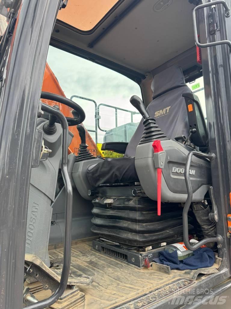 Doosan DX165WR-7 Wielgraafmachines