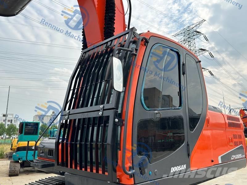 Doosan DX 225 LC-9C Rupsgraafmachines